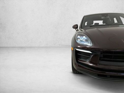 New 2026 Porsche Macan image 12