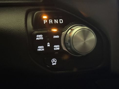 Used 2022 RAM 1500 Laramie w/ Sport Appearance Package AWD/4WD image 17
