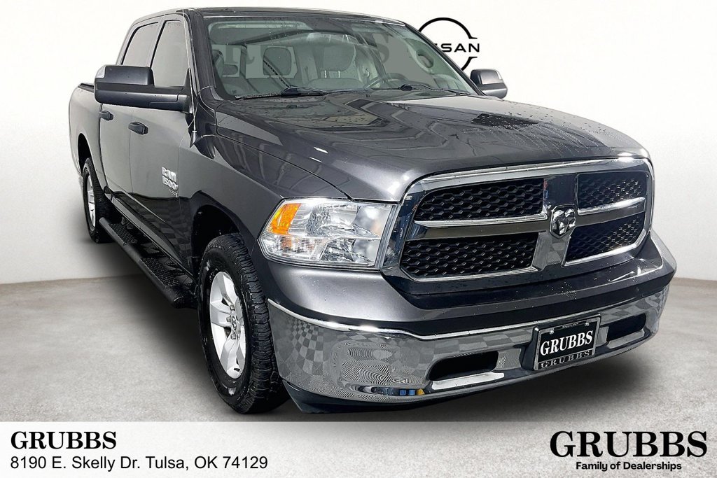 Used 2022 RAM 1500 Classic SLT w/ Electronics Group AWD/4WD image 1