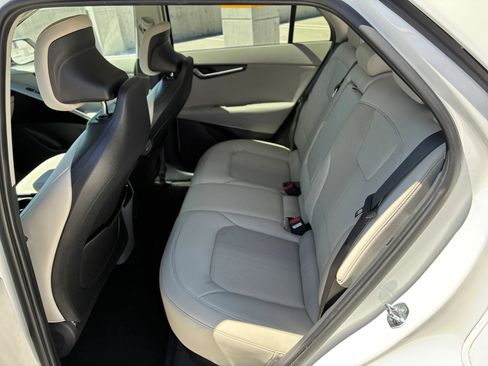 Used 2023 Kia Niro Wind FWD image 30