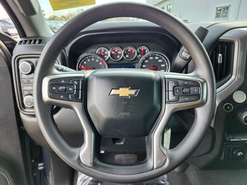 Used 2022 Chevrolet Silverado 1500 Custom w/ Safety Confidence Package image 25