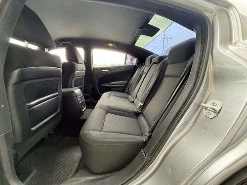 Used 2016 Dodge Charger SXT image 24
