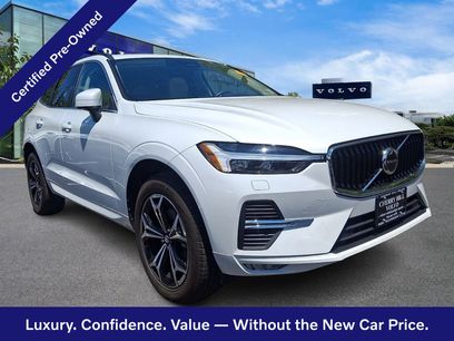 Certified 2022 Volvo XC60 B5 Momentum