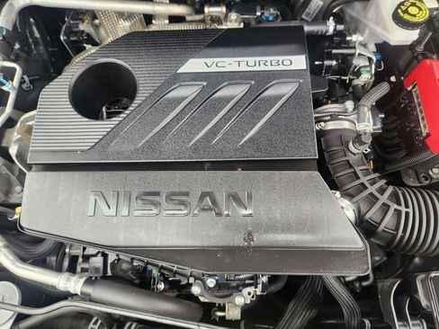 Used 2023 Nissan Rogue SV image 30