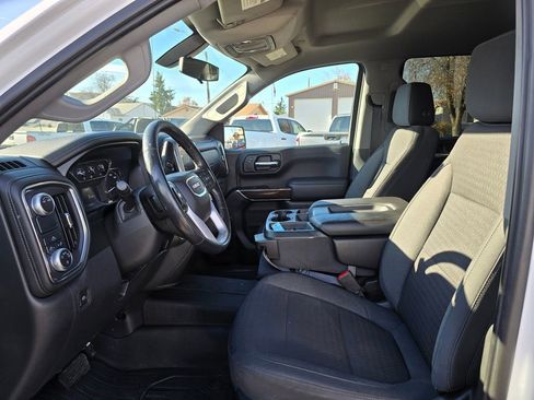 Used 2020 GMC Sierra 1500 SLE w/ SLE Value Package image 24