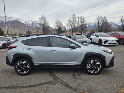 Used 2025 Subaru Crosstrek 2.5i Limited w/ Popular Package #3A image 4