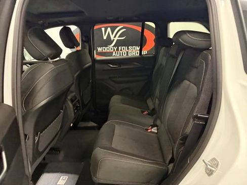 New 2026 Jeep Grand Cherokee Laredo image 16