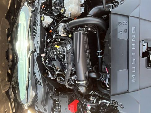 Used 2024 Ford Mustang Coupe RWD image 8