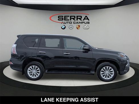 Used 2023 Lexus GX 460 Premium w/ Premium Package image 12