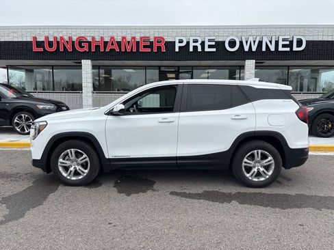 Used 2023 GMC Terrain SLE image 10