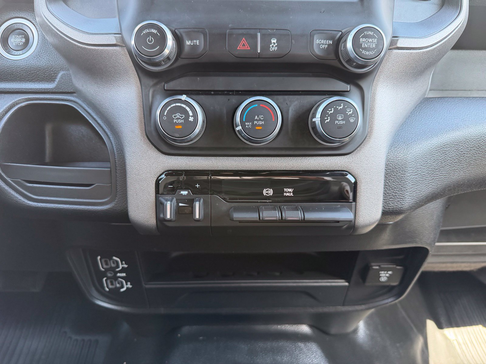 Used 2023 RAM 3500 Tradesman RWD image 20
