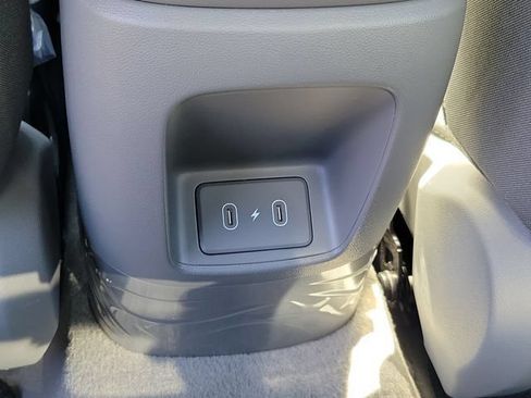 New 2026 Hyundai Elantra Hybrid FWD image 24