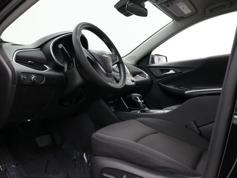 Used 2023 Chevrolet Malibu LT FWD image 17