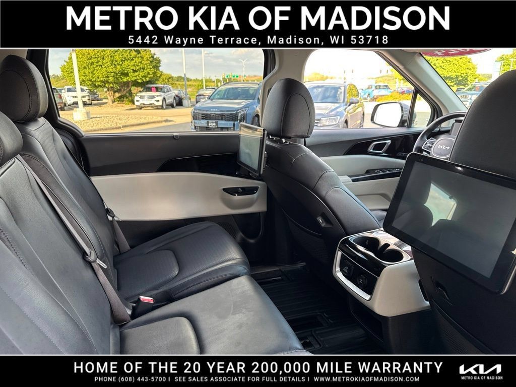 Used 2024 Kia Carnival SX Prestige FWD image 50