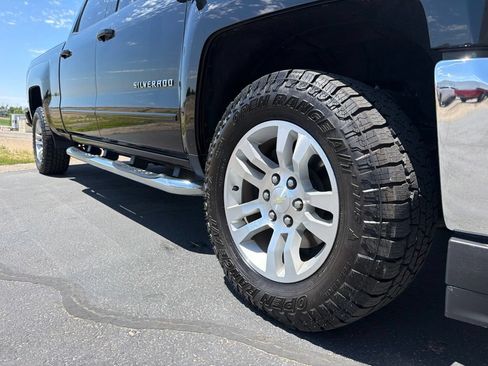 Used 2018 Chevrolet Silverado 1500 LT w/ All Star Edition AWD/4WD image 5