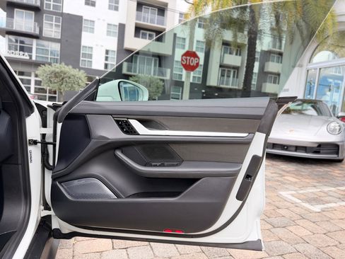 Used 2020 Porsche Taycan Turbo S image 61