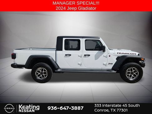 Used 2024 Jeep Gladiator Rubicon w/ Safety Group AWD/4WD image 2