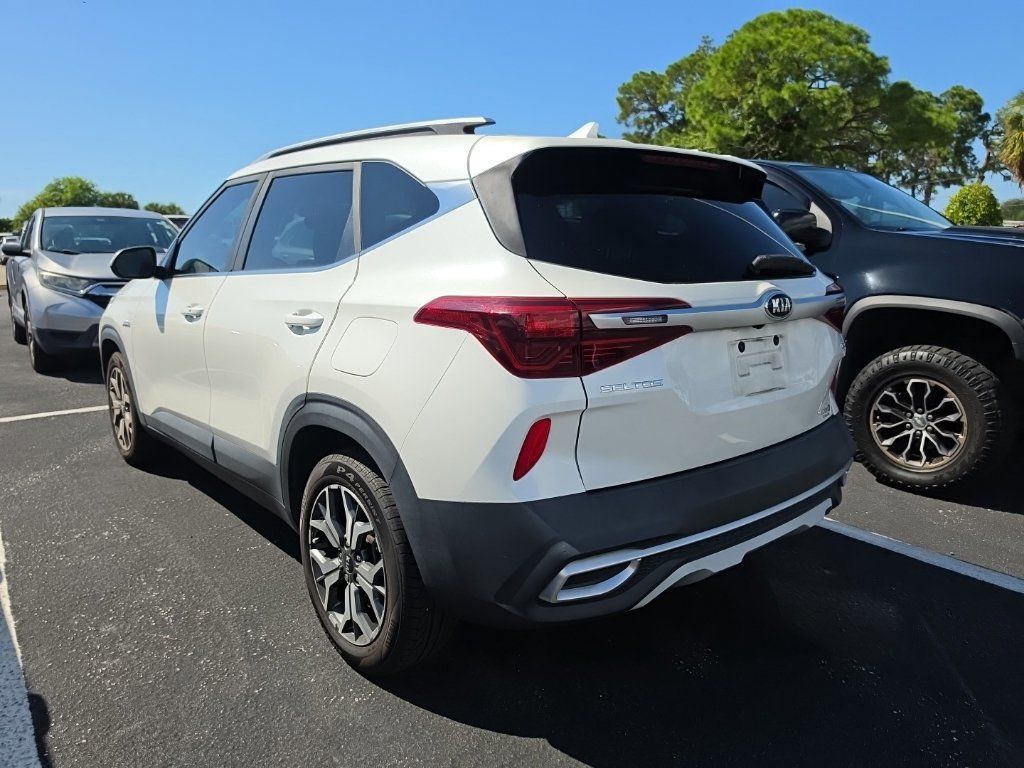 Certified 2021 Kia Seltos EX AWD/4WD image 11