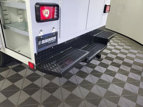 New 2025 Chevrolet Express 3500 w/ Power Convenience Package image 20