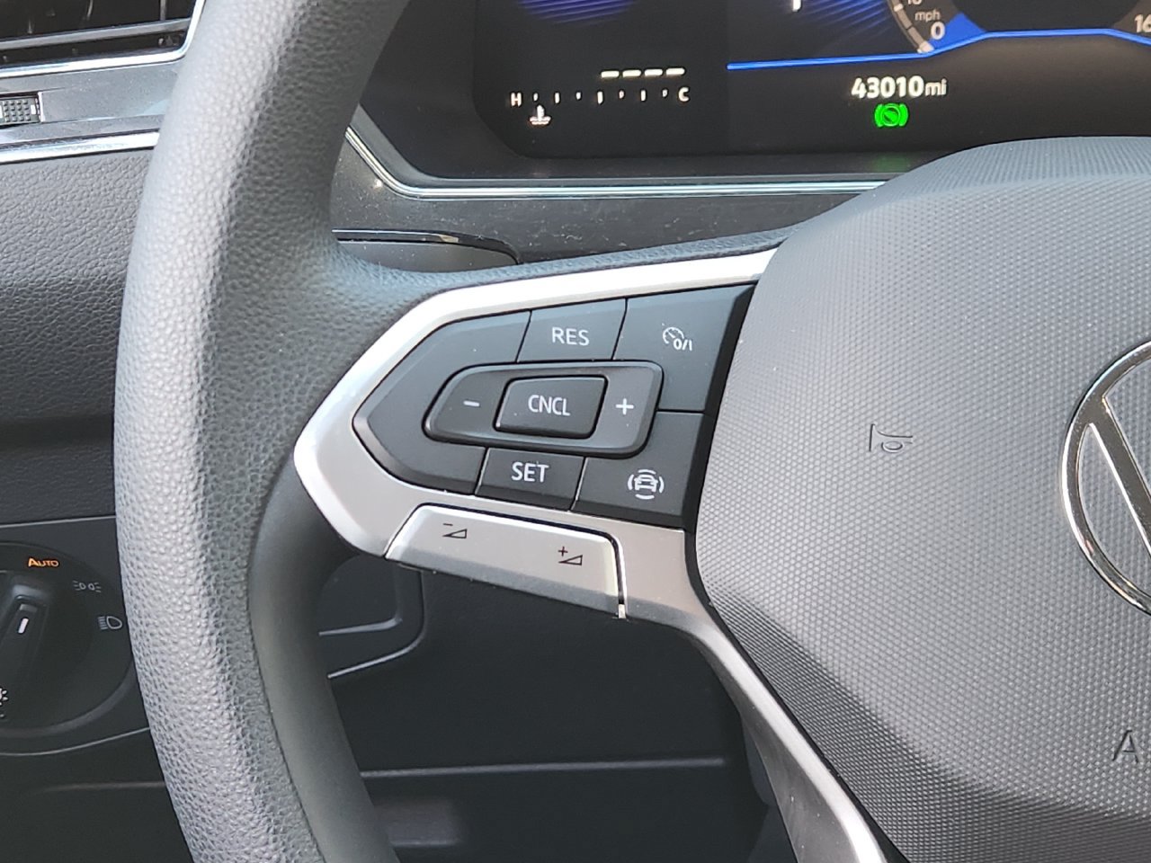 Used 2023 Volkswagen Tiguan S FWD image 23