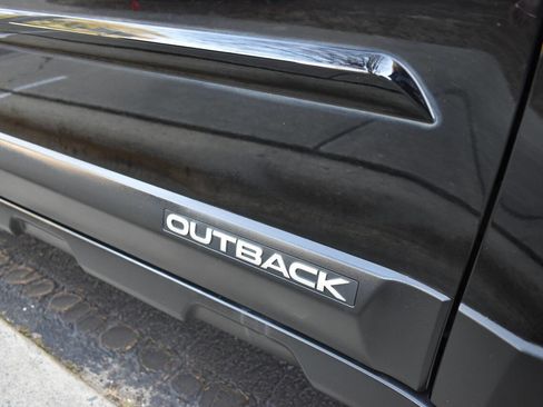 Used 2013 Subaru Outback 2.5i Limited image 35