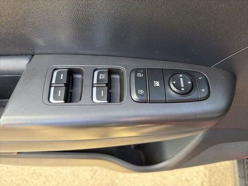 Used 2020 Kia Sportage LX FWD image 19