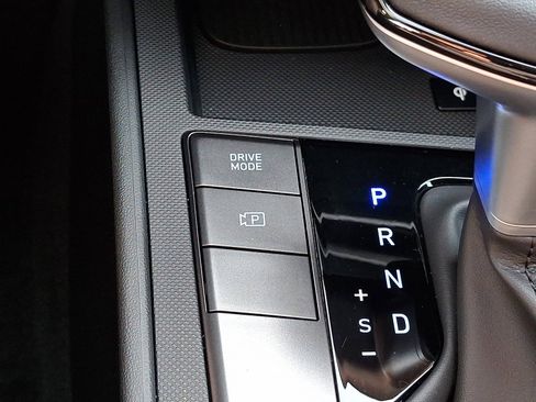 Certified 2025 Hyundai Elantra Sport FWD image 24