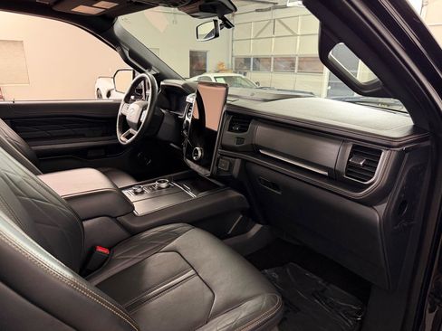 Used 2023 Ford Expedition Max Platinum AWD/4WD image 47