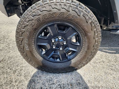 Used 2020 Jeep Wrangler Sport AWD/4WD image 12