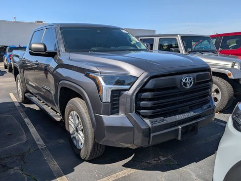 Used 2024 Toyota Tundra SR5 w/ SR5 Convenience Package image 5