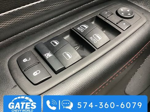 Used 2025 Dodge Durango GT AWD/4WD image 30