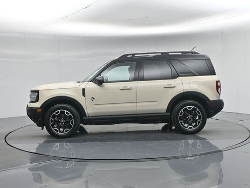 Used 2025 Ford Bronco Sport Outer Banks w/ Outer Banks Tech Package+ AWD/4WD image 32