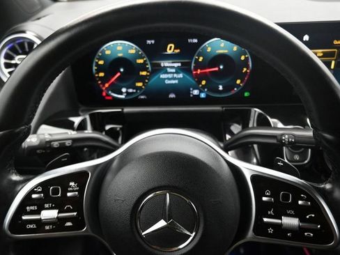 Used 2022 Mercedes-Benz GLA 250 4MATIC image 17