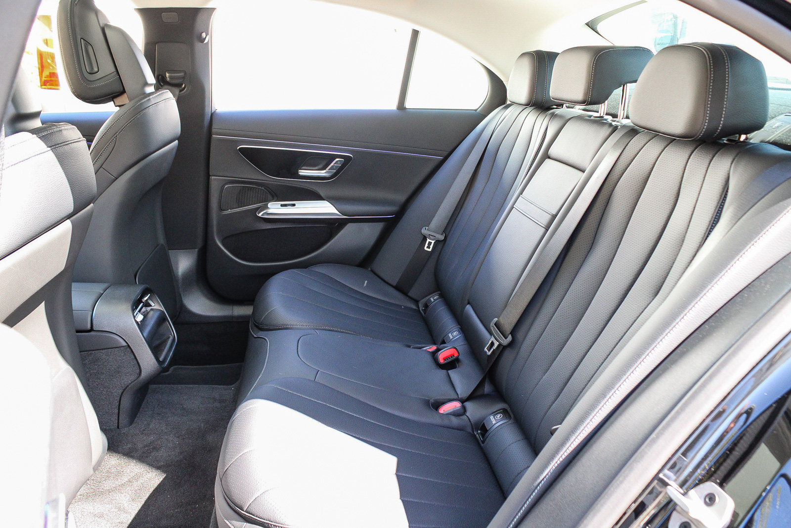 Used 2026 Mercedes-Benz E 350 4MATIC Sedan image 19