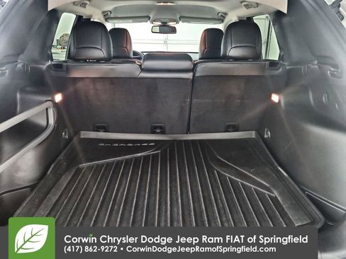Certified 2018 Jeep Cherokee Latitude Plus image 29