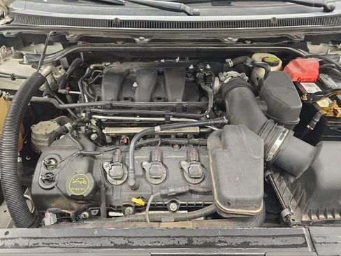 Used 2016 Ford Flex Limited w/ Equipment Group 301A FWD image 38