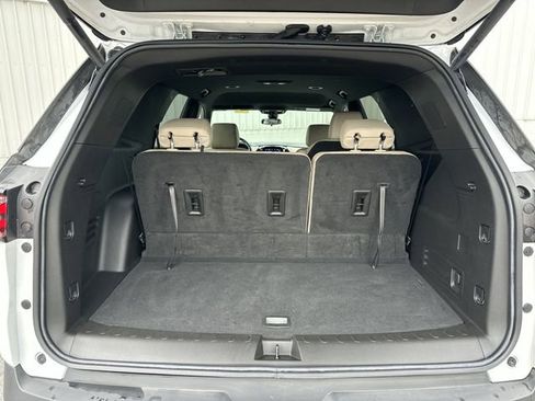 Used 2023 Chevrolet Traverse LT AWD/4WD image 21