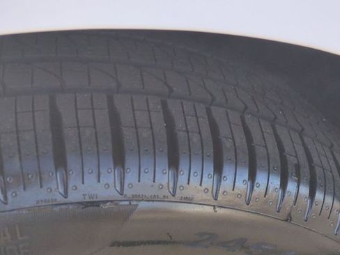 New 2026 Chrysler Pacifica Pinnacle w/ Trailer Tow Group image 20