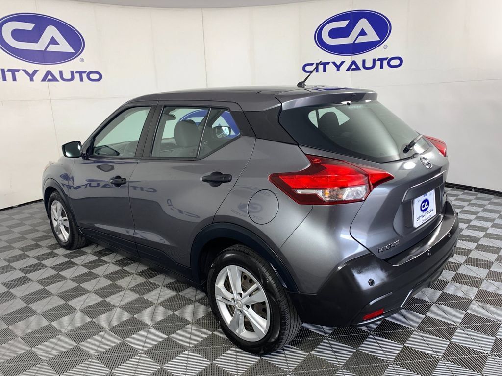 Used 2020 Nissan Kicks S FWD image 5