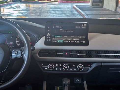 Used 2024 Honda HR-V EX-L image 14