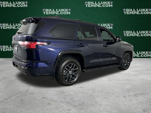 Used 2024 Toyota Sequoia Platinum image 5