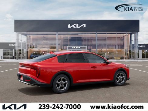 New 2026 Kia K4 FWD image 6