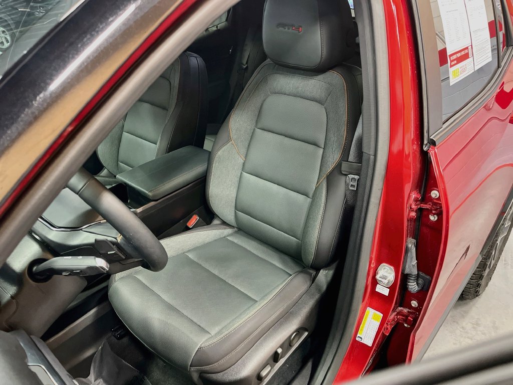 Used 2026 GMC Terrain AT4 w/ Technology Package II AWD/4WD image 19