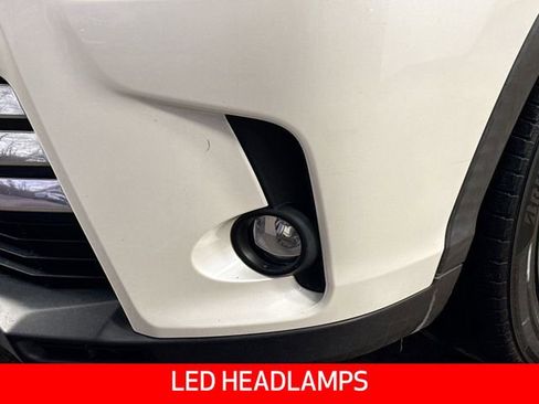 Used 2019 Toyota Highlander Limited AWD/4WD image 22