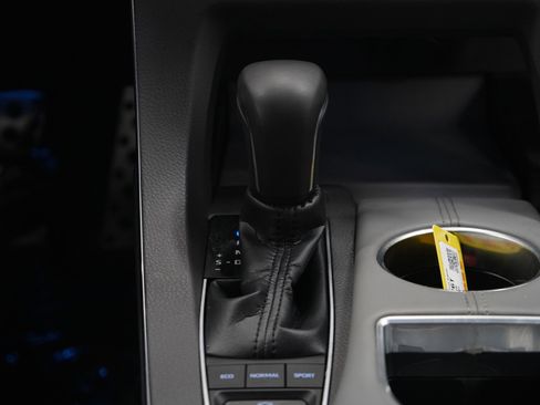 Used 2019 Toyota Avalon XSE w/ All Weather Liner Package FWD image 18