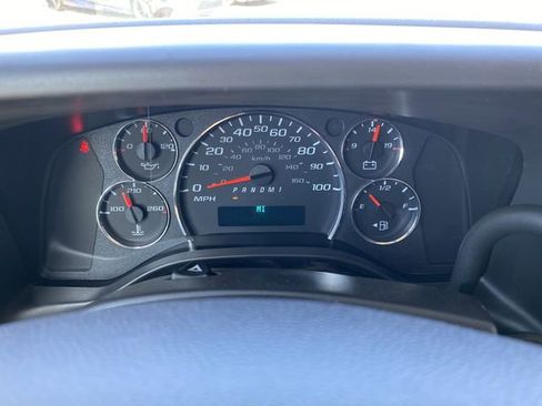 New 2025 Chevrolet Express 2500 w/ Driver Convenience Package image 16