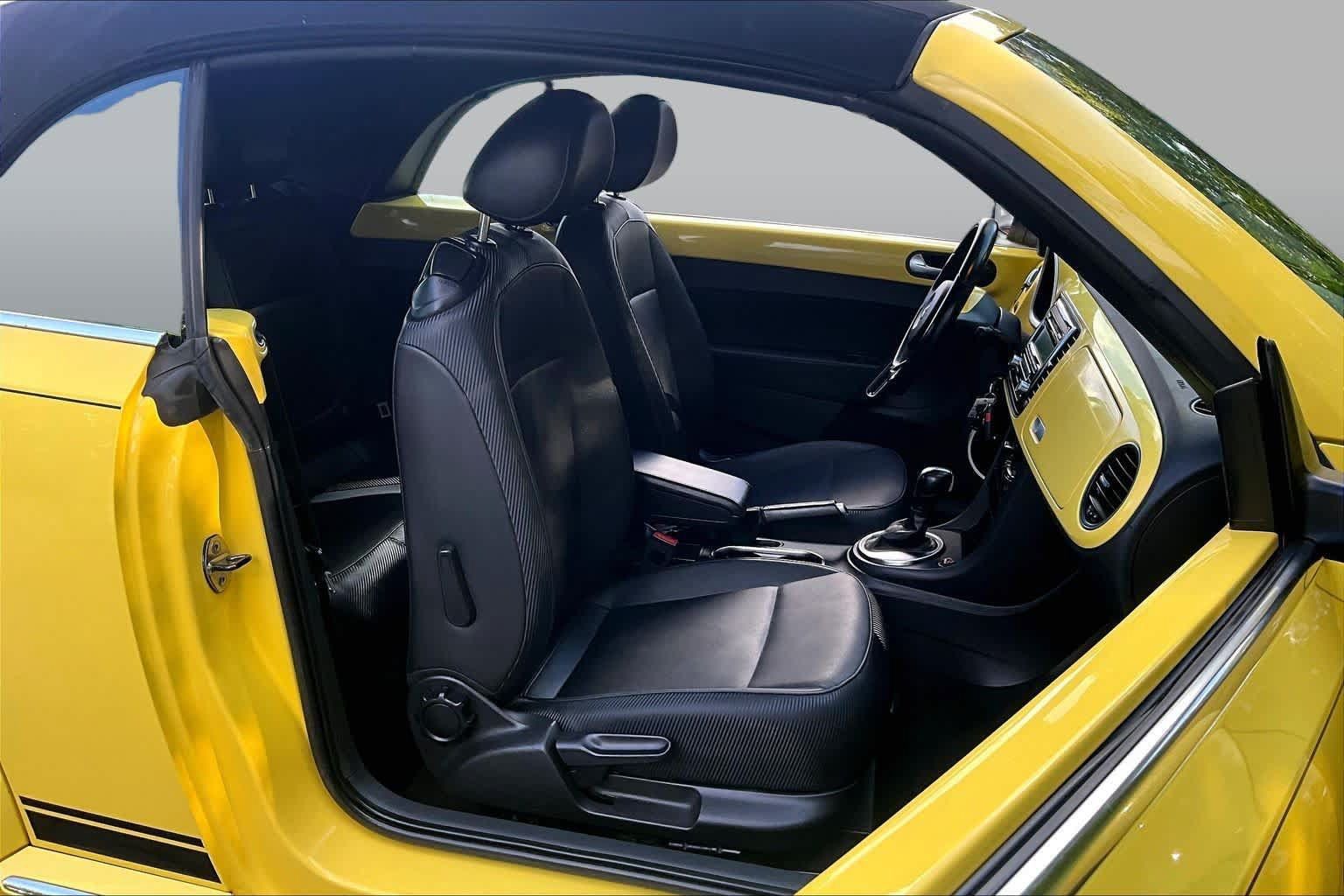 Used 2014 Volkswagen Beetle 2.5 FWD image 8