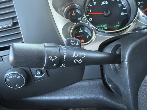 Used 2010 GMC Sierra 1500 SLE image 25