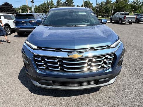New 2027 Chevrolet Equinox LT w/ Convenience Package II AWD/4WD image 9