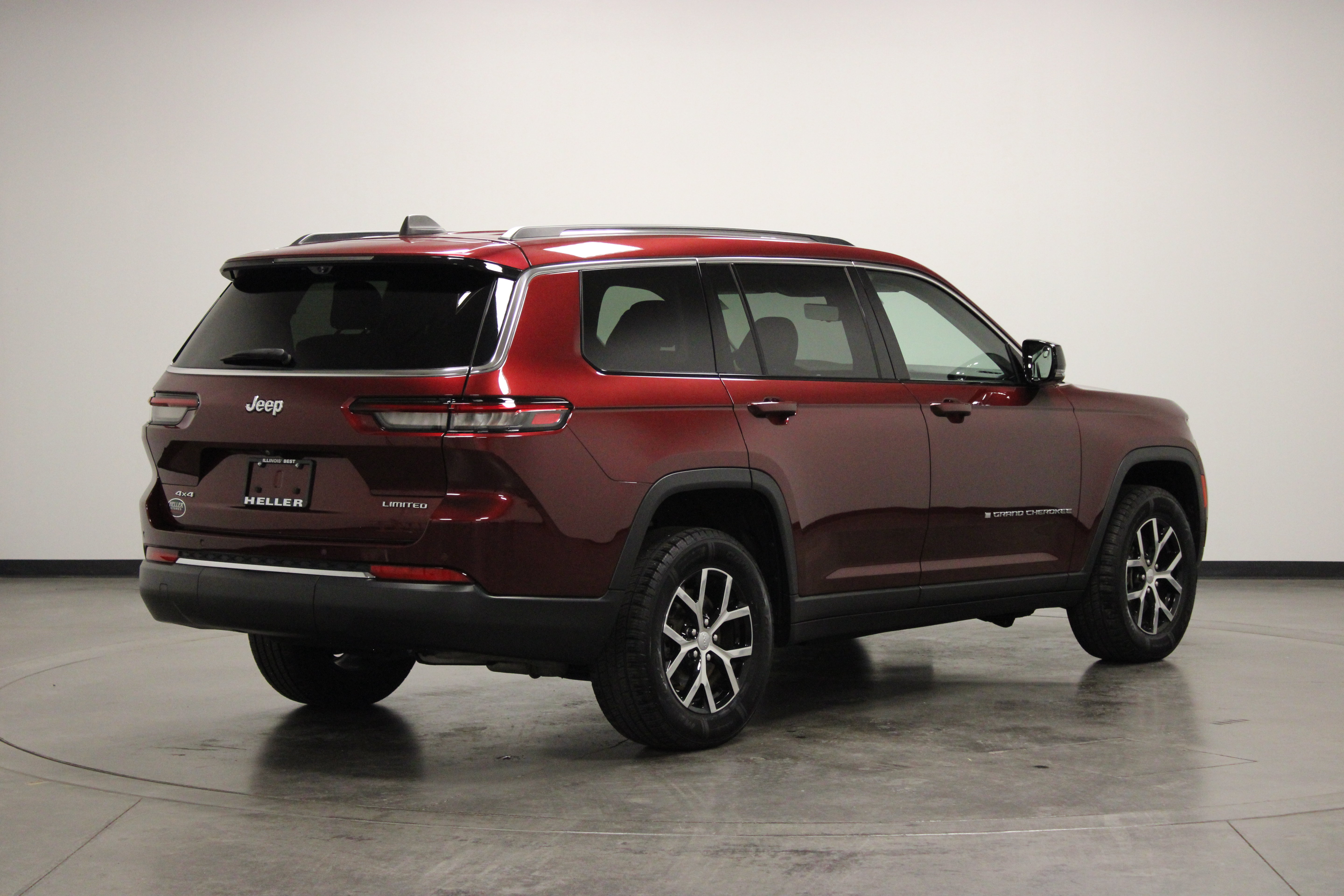 Used 2023 Jeep Grand Cherokee L Limited w/ Luxury Tech Group II AWD/4WD image 8